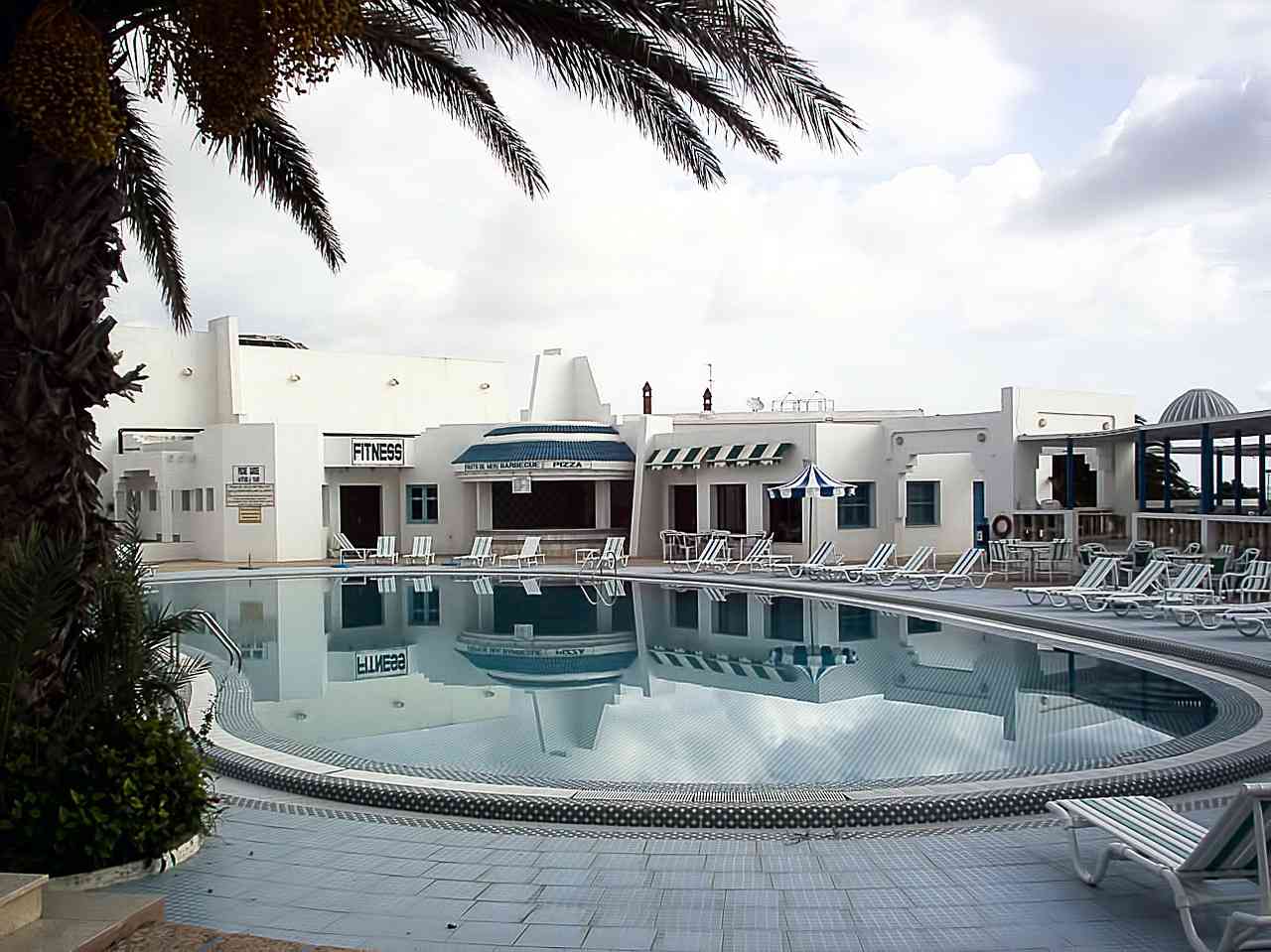 swimming pool