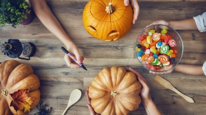 Carving pumpkin for halloween